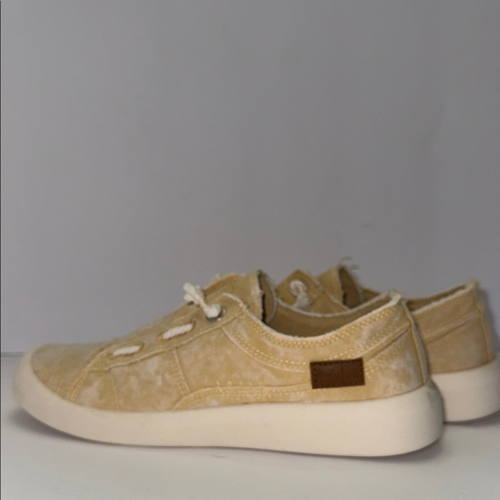 Blowfish Tan Canvas Sneakers